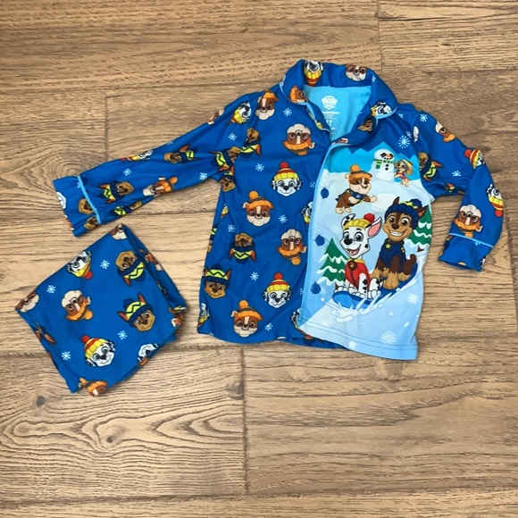 Nickelodeon Other - Paw Patrol winter pajamas - size 4T